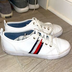 Vintage Tommy Hilfiger Sneakers